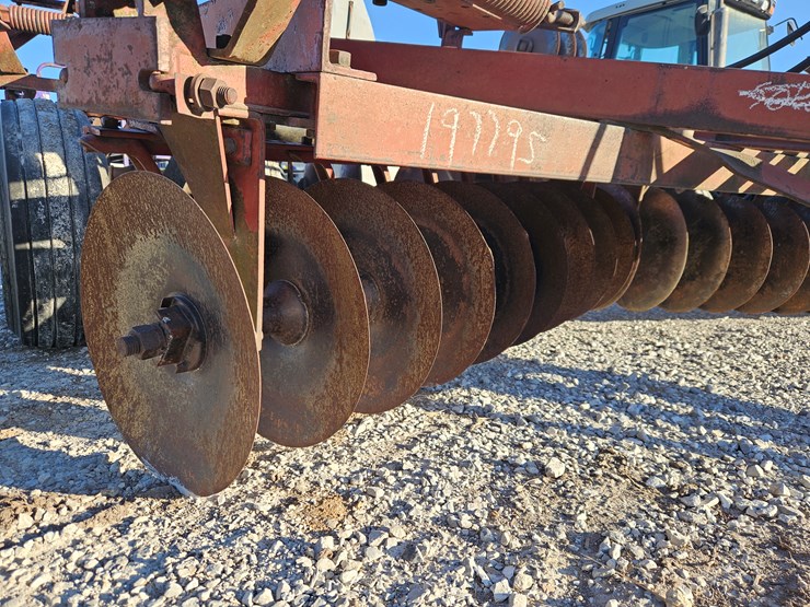 international-470-image-4