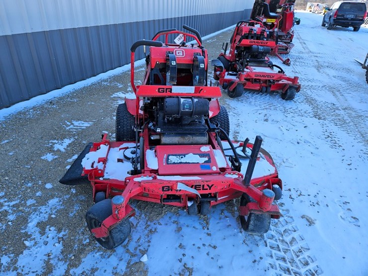 #161-•-gravely-pro-stance-60-stand-up-zero-turn-mower-image-8