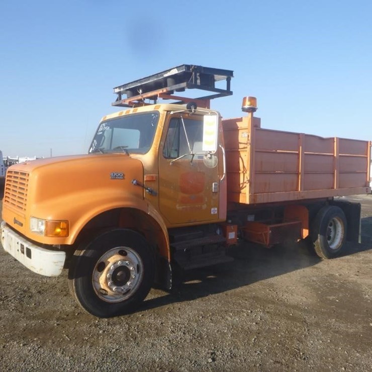 1995 INTERNATIONAL 4700