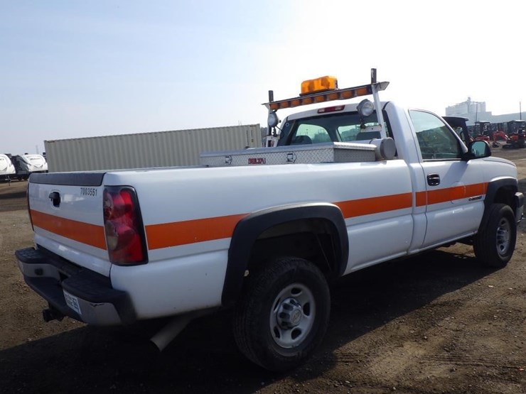 2007-chevrolet-2500hd-image-3