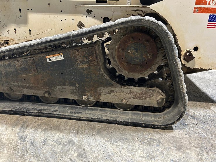 bobcat-t300-image-18