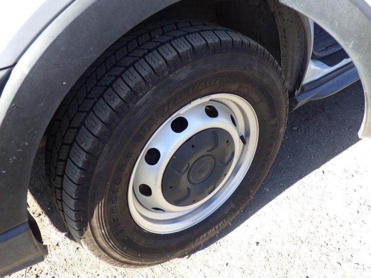 2020-ford-transit-image-13