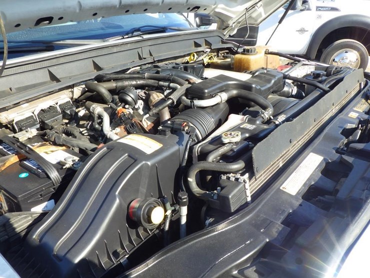 2012-ford-f550-image-9