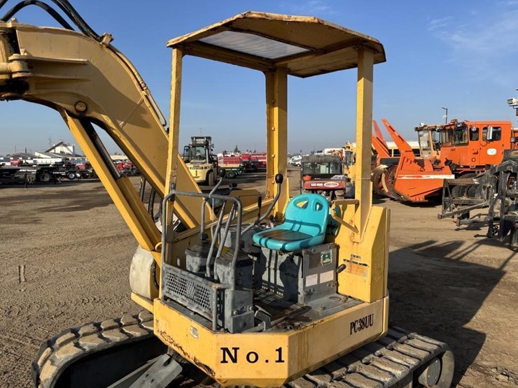 komatsu-pc38uu-1-image-22