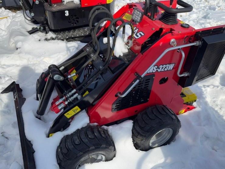 unused-2025-mms-model-323w-mini-skid-steer-13.5hp-gas-engine,-aux.-hyd,-gp-bucket,-sn#-323wj251120-image-1