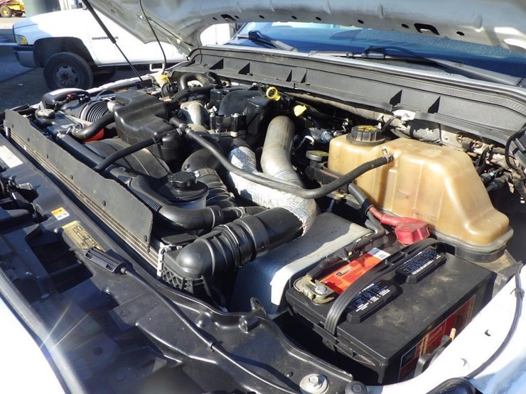 2012-ford-f550-image-8