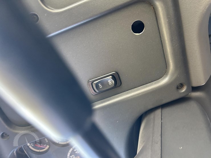 2007-freightliner-business-class-m2-106-image-59