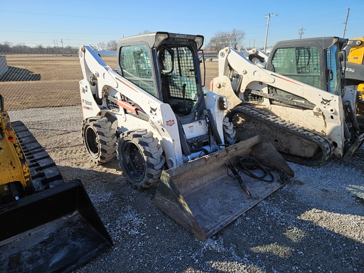2015-bobcat-s770-image-1