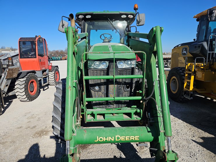 2014-john-deere-7210r-image-4