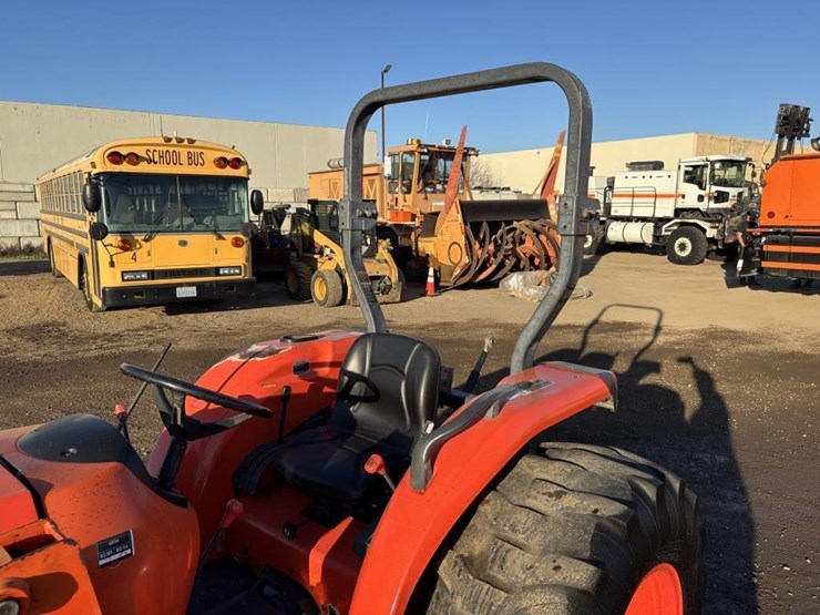 2011-kubota-mx4700-image-25