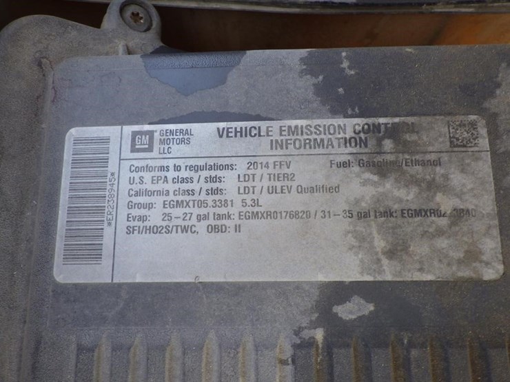 2014-chevrolet-suburban-image-12