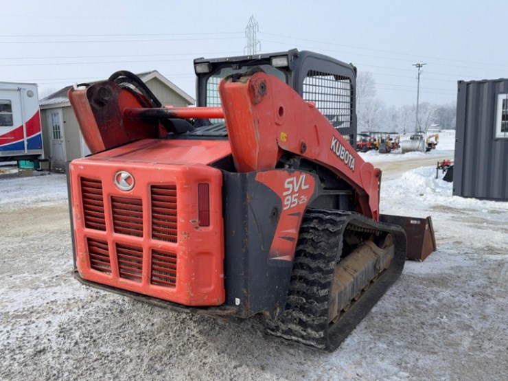kubota-large-skid-steer-model-3vl95-25,-2464-hrs.,-works,-forks+bucket-image-5