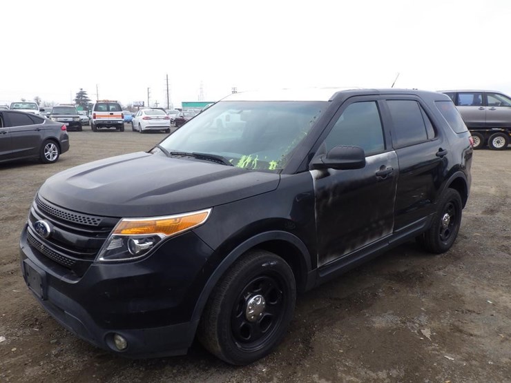 2014-ford-explorer-image-1