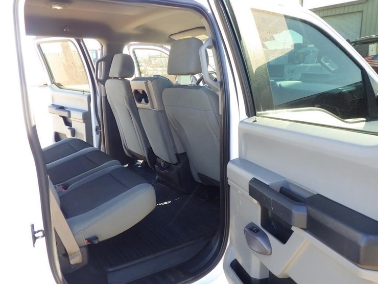 2020-ford-f150-image-8