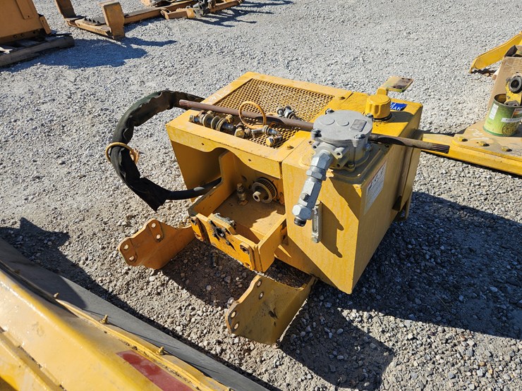 john-deere-5085m-image-4