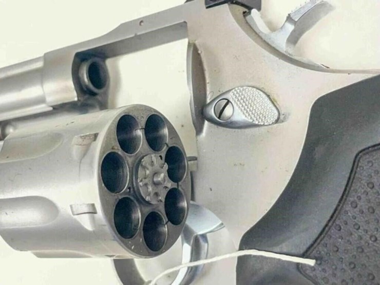 taurus-revolver-image-11