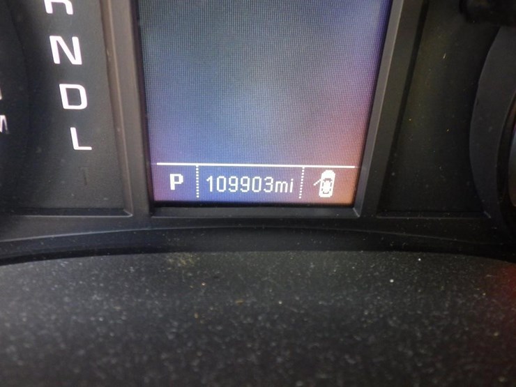 2017-chevrolet-tahoe-image-14