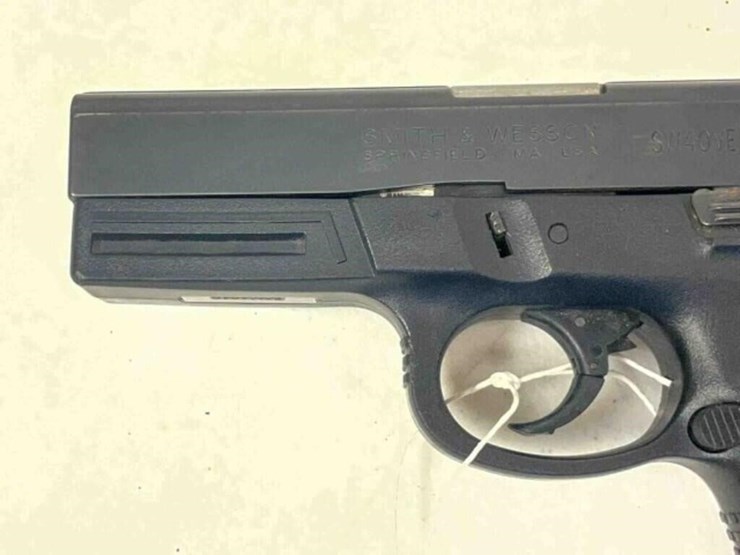 smith-&-wesson-pistol-image-10