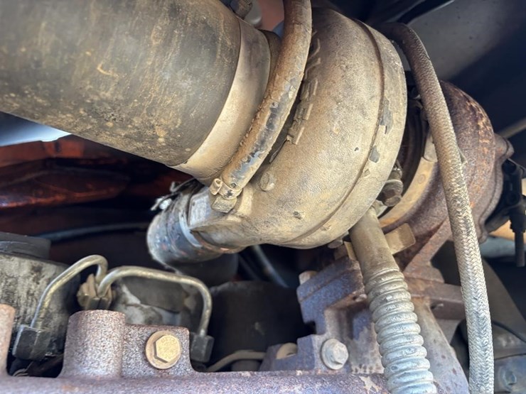 2005-jlg-8042-image-60