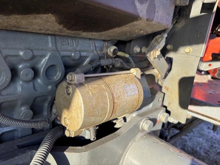 2011-kubota-mx4700-image-46