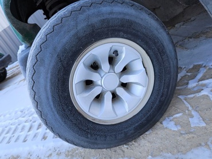 #169-•-yamaha-gas-golf-cart-image-18