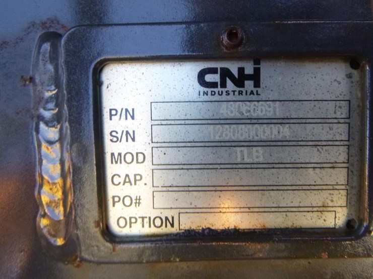 2018-case-580sn-image-13