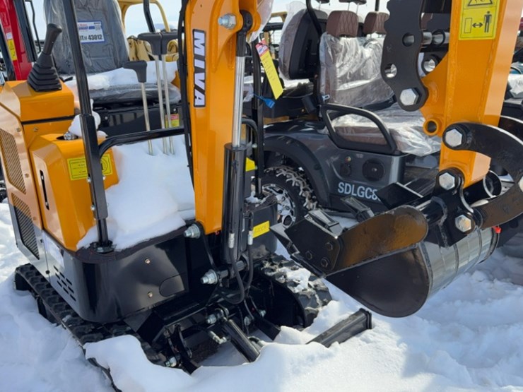 unused-2025-miva-model-15-mini-excavator-13.5hp-gas-engine,-aux.-hyd,-pilot-controls,-sn#-15j2512109-image-15