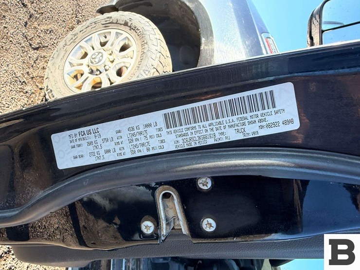 2019-dodge-2500-image-45