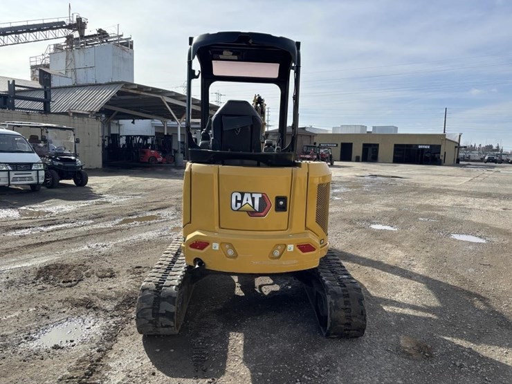 2022-caterpillar-303.5-image-8