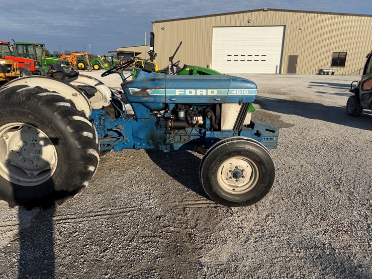 1984-ford-4610-image-15