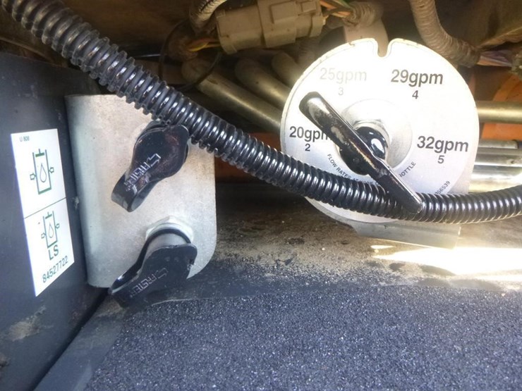 2018-case-580sn-image-18