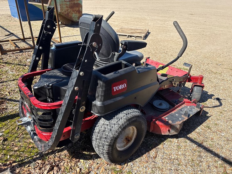 #32208-•-toro-zero-turn,-zx6020-image-3
