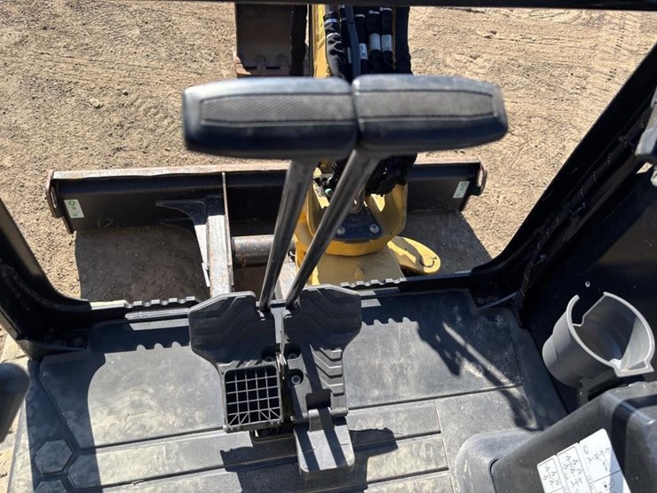 2022-caterpillar-303.5-image-31