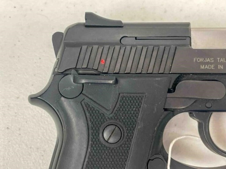 taurus-pistol-image-3