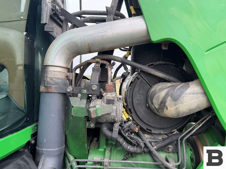 2006-john-deere-8330-image-25