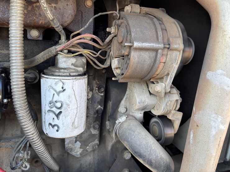 2005-jlg-8042-image-55