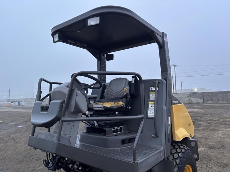 2013-volvo-sd75-image-20