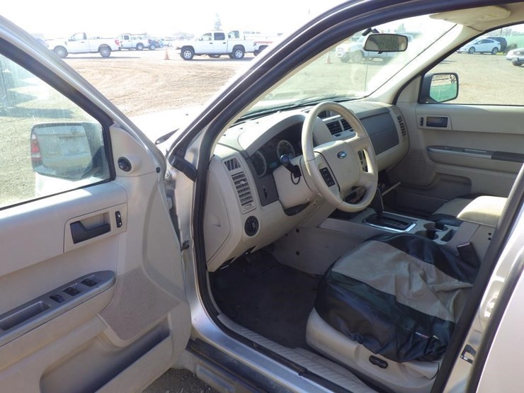 2008-ford-escape-image-5