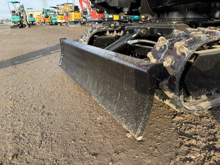 2025-tpm-18k-hydraulic-excavator-image-9