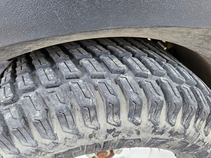 #152-•-toro-grounds-master-3300-4x4-front-mount-mower-image-11