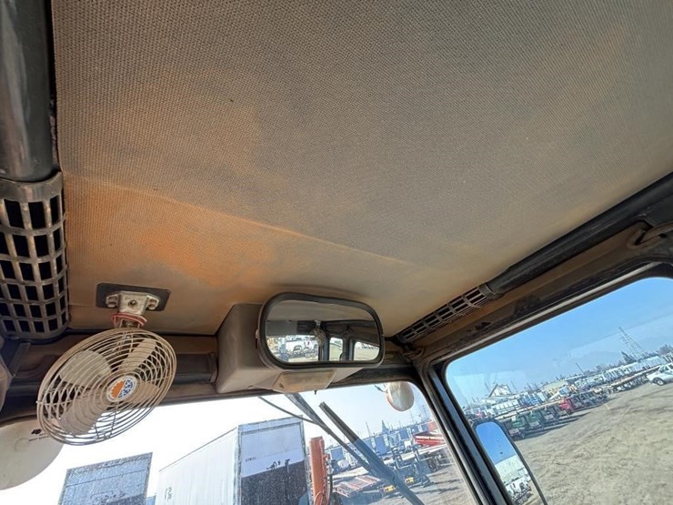 1996-komatsu-870-b-motor-grader-image-47