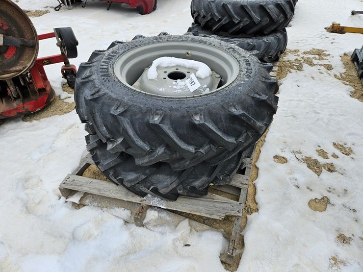 #197-•-alliance-farm-pro-2---11.2-24-tires-&-6-bolt-rims-image-1