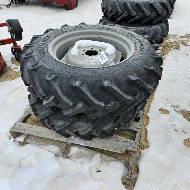 #197 • Alliance Farm Pro 2 - 11.2-24 Tires & 6 Bolt Rims