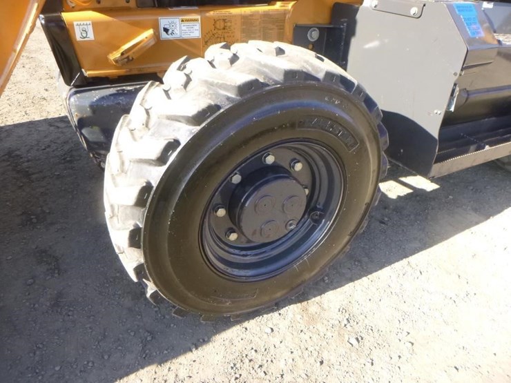 2018-case-580sn-image-47