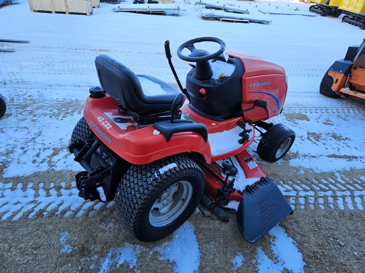 #144-•-simplicity-conquest-lawn-tractor-image-5
