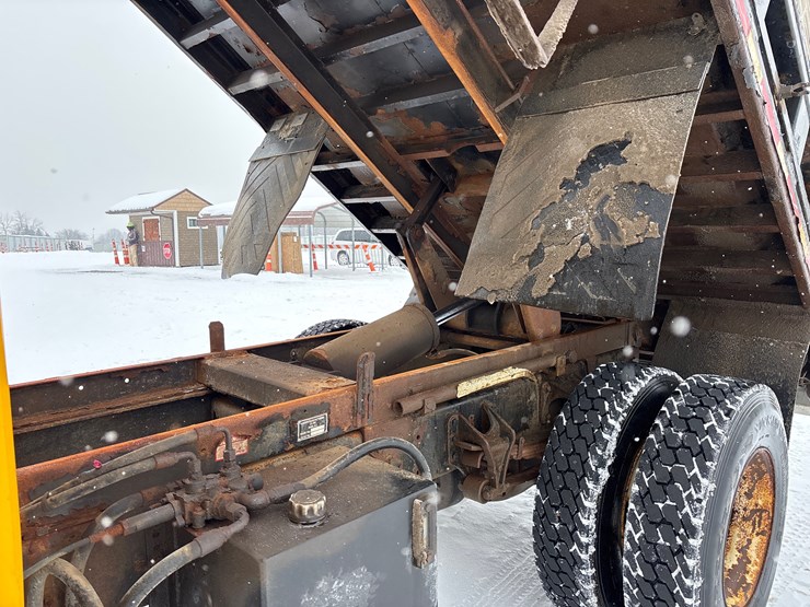 2008-international-durastar-4300-image-12