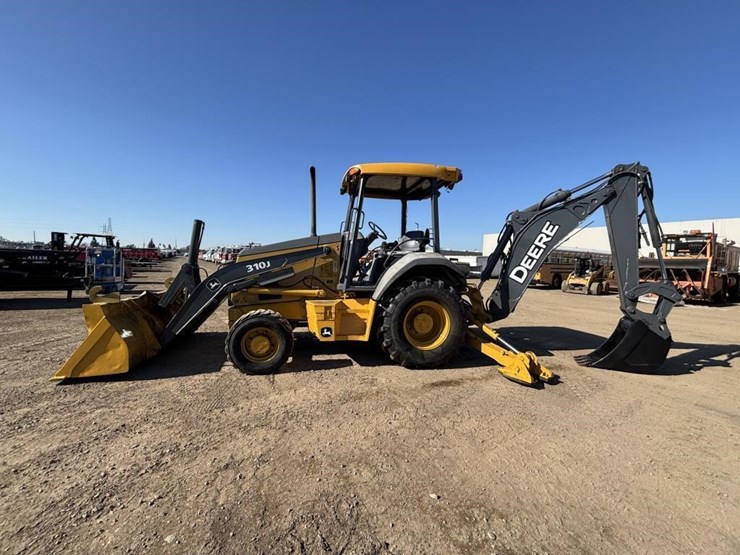 2010-deere-310j-image-5