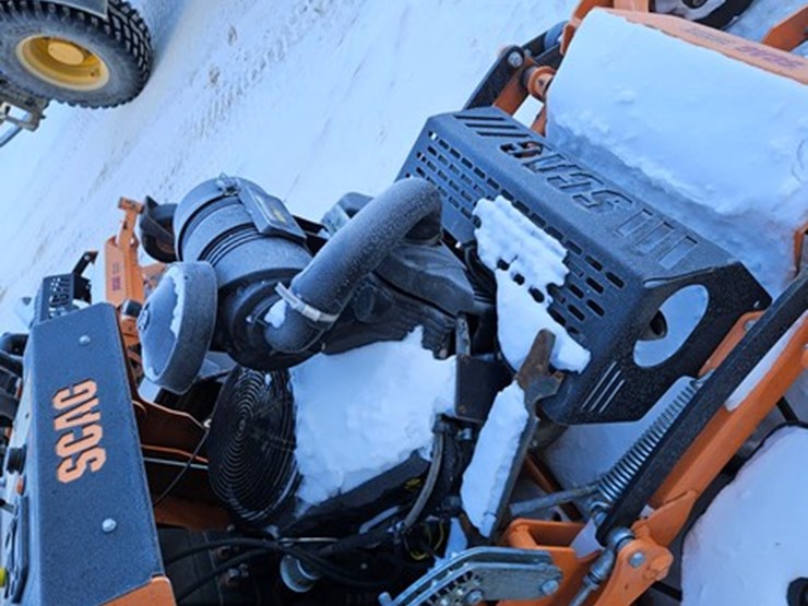 #182-•-scag-stand-up-zero-turn-mower-image-26