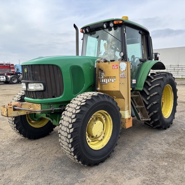 2003 JOHN DEERE 7220