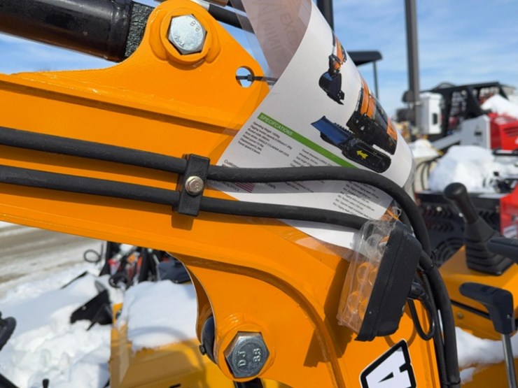 unused-2025-miva-model-15-mini-excavator-13.5hp-gas-engine,-aux.-hyd,-pilot-controls,-sn#-15j2512109-image-3